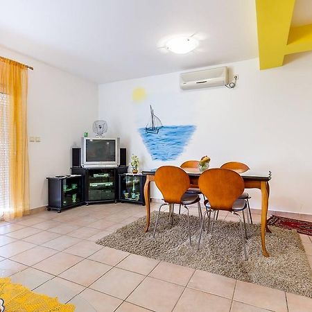 Apartment Ellis Premantura Extérieur photo